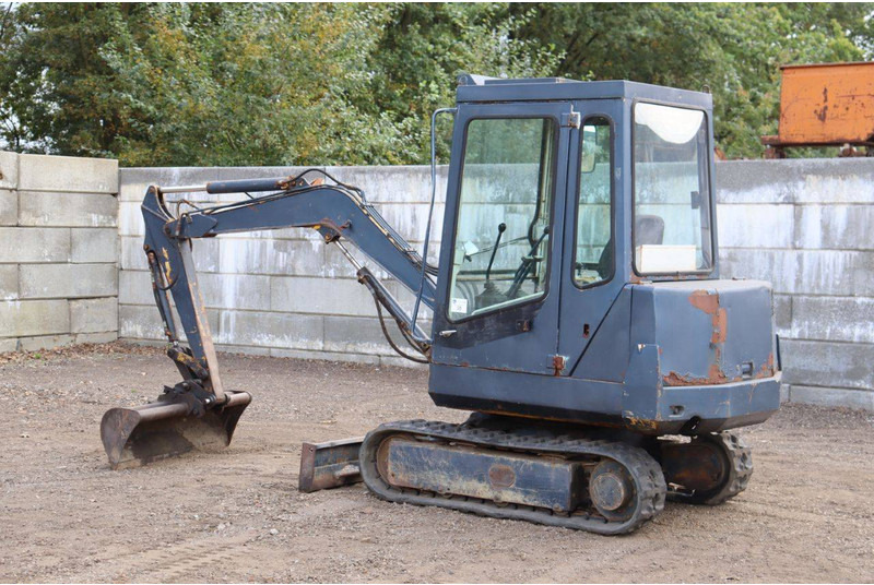 Komatsu PC10-6 - Ερπυστριοφόρος εκσκαφέας: φωτογραφία 3 Komatsu PC10-6 - Ερπυστριοφόρος εκσκαφέας: φωτογραφία 3
