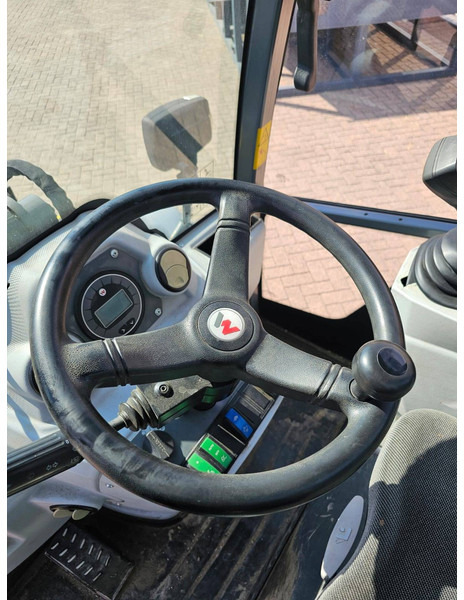 Ελαστιχοφόρος φορτωτής Kramer 357: φωτογραφία 14