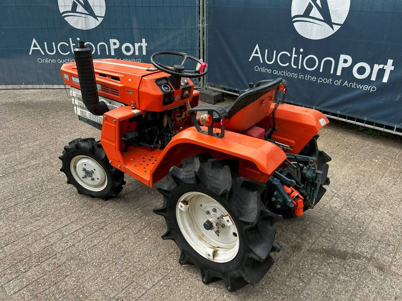 Kubota B1400 - Τρακτέρ: φωτογραφία 2 Kubota B1400 - Τρακτέρ: φωτογραφία 2