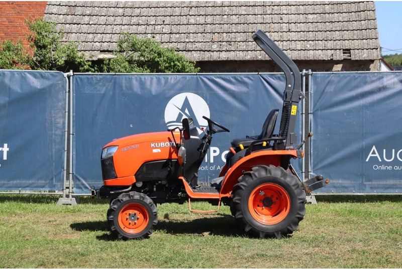 Kubota B2201 - Τρακτέρ: φωτογραφία 2 Kubota B2201 - Τρακτέρ: φωτογραφία 2