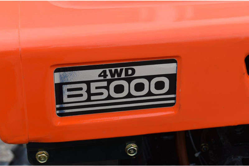 Kubota B5000 - Τρακτέρ: φωτογραφία 5 Kubota B5000 - Τρακτέρ: φωτογραφία 5
