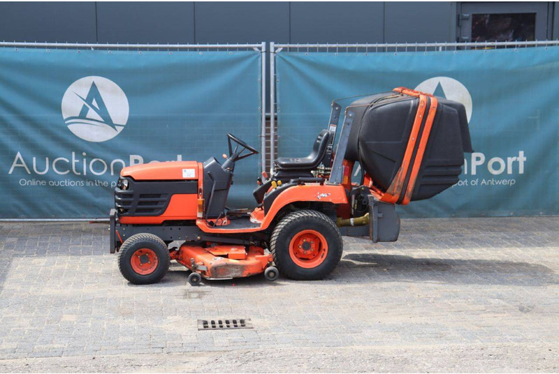 Kubota BX2200D - Χλοοκοπτικό: φωτογραφία 1 Kubota BX2200D - Χλοοκοπτικό: φωτογραφία 1