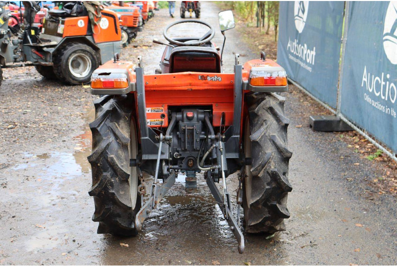 Kubota GL240 - Τρακτέρ: φωτογραφία 5 Kubota GL240 - Τρακτέρ: φωτογραφία 5