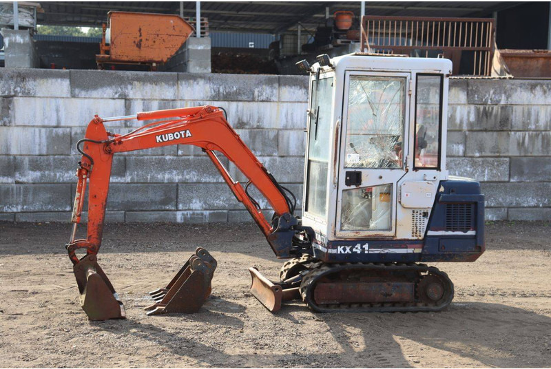 Kubota KX-41 - Ερπυστριοφόρος εκσκαφέας: φωτογραφία 1 Kubota KX-41 - Ερπυστριοφόρος εκσκαφέας: φωτογραφία 1