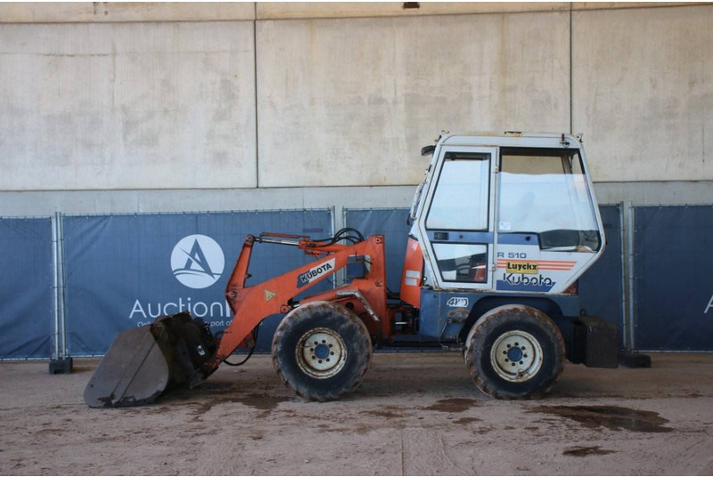 Kubota R510 - Ελαστιχοφόρος φορτωτής: φωτογραφία 2 Kubota R510 - Ελαστιχοφόρος φορτωτής: φωτογραφία 2