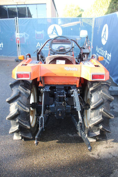 Kubota X-20 - Τρακτέρ: φωτογραφία 4 Kubota X-20 - Τρακτέρ: φωτογραφία 4