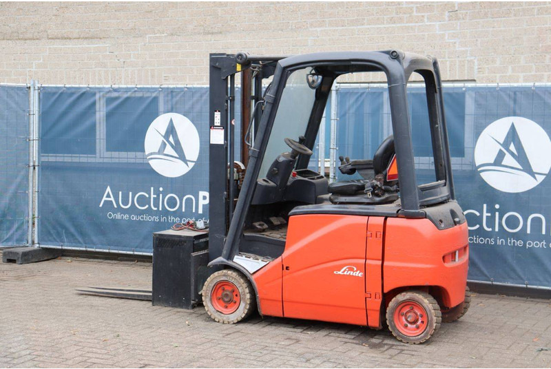 Linde E20PH-01 - Ηλεκτροκίνητο περονοφόρο: φωτογραφία 3 Linde E20PH-01 - Ηλεκτροκίνητο περονοφόρο: φωτογραφία 3