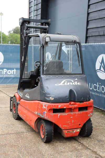 Linde E25-02 - Ηλεκτροκίνητο περονοφόρο: φωτογραφία 4 Linde E25-02 - Ηλεκτροκίνητο περονοφόρο: φωτογραφία 4