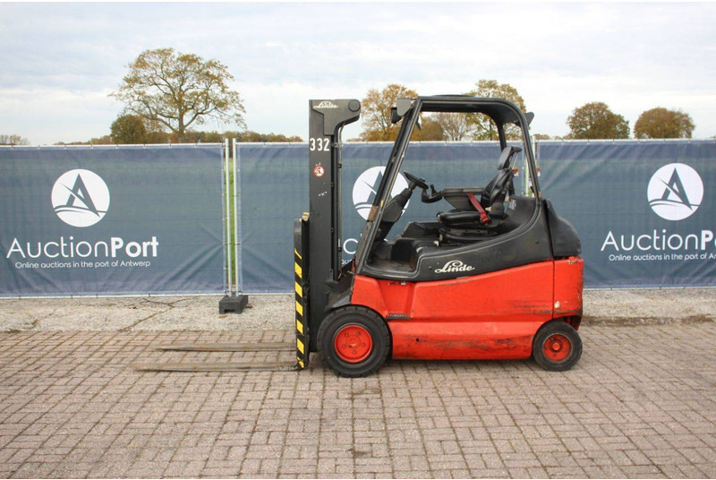 Linde E30/03/600 - Ηλεκτροκίνητο περονοφόρο: φωτογραφία 2 Linde E30/03/600 - Ηλεκτροκίνητο περονοφόρο: φωτογραφία 2