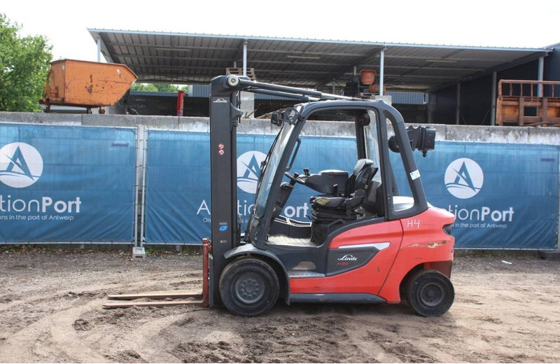 Linde H30D-01 - Πετρελαιοκίνητο περονοφόρο: φωτογραφία 1 Linde H30D-01 - Πετρελαιοκίνητο περονοφόρο: φωτογραφία 1