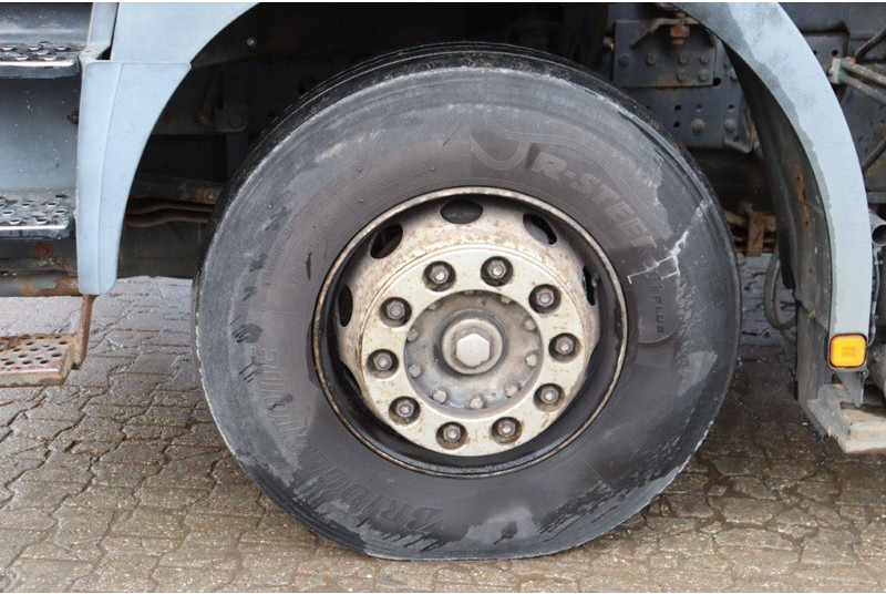 Φορτηγό με γερανό MAN 26.364 6x4: φωτογραφία 9 Φορτηγό με γερανό MAN 26.364 6x4: φωτογραφία 9