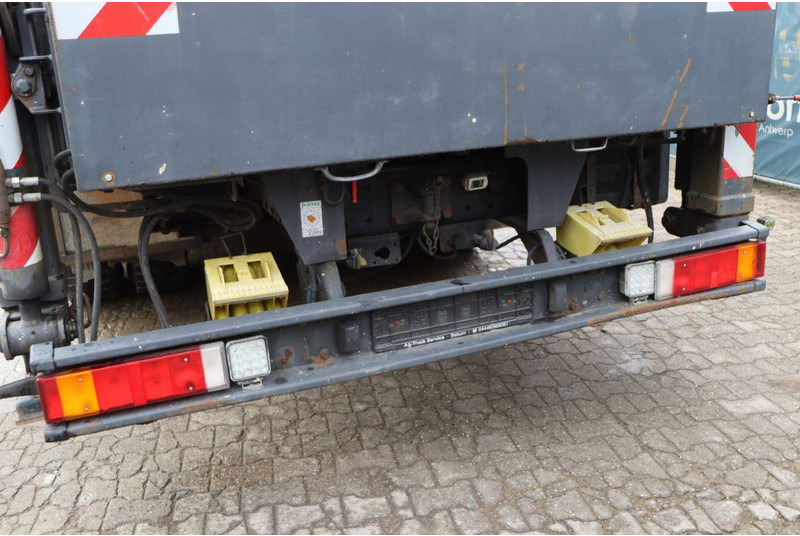 Φορτηγό με γερανό MAN 26.364 6x4: φωτογραφία 15 Φορτηγό με γερανό MAN 26.364 6x4: φωτογραφία 15