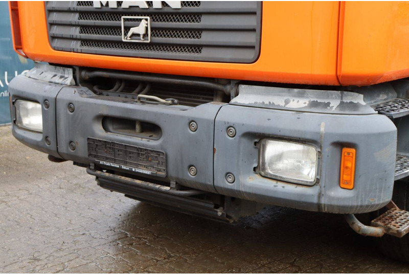 Φορτηγό με γερανό MAN 26.364 6x4: φωτογραφία 8 Φορτηγό με γερανό MAN 26.364 6x4: φωτογραφία 8