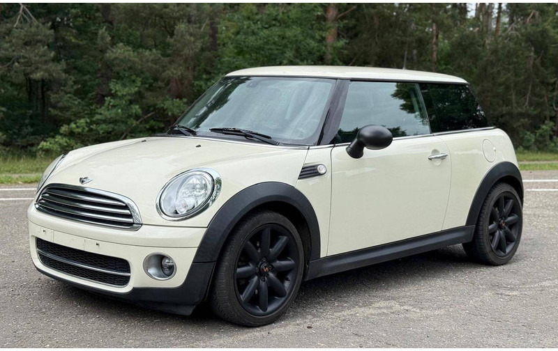 MINI (R56) One D - Λιμουζίνα/ Sedan: φωτογραφία 1 MINI (R56) One D - Λιμουζίνα/ Sedan: φωτογραφία 1