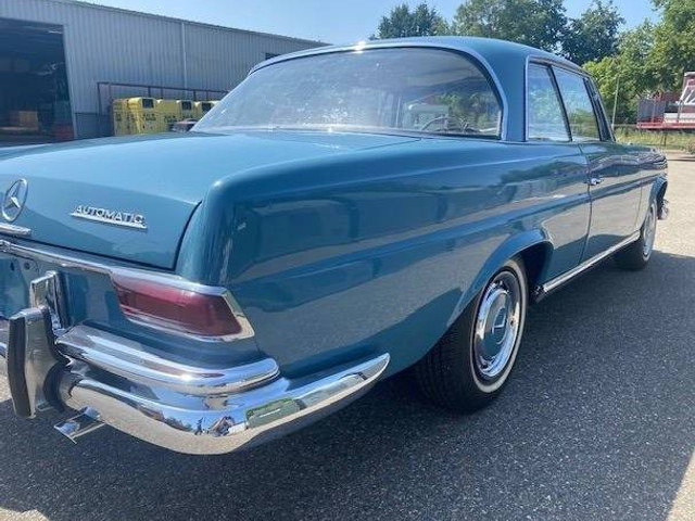 Mercedes-Benz 220 SE coupe Automatic - Λιμουζίνα/ Sedan: φωτογραφία 3 Mercedes-Benz 220 SE coupe Automatic - Λιμουζίνα/ Sedan: φωτογραφία 3