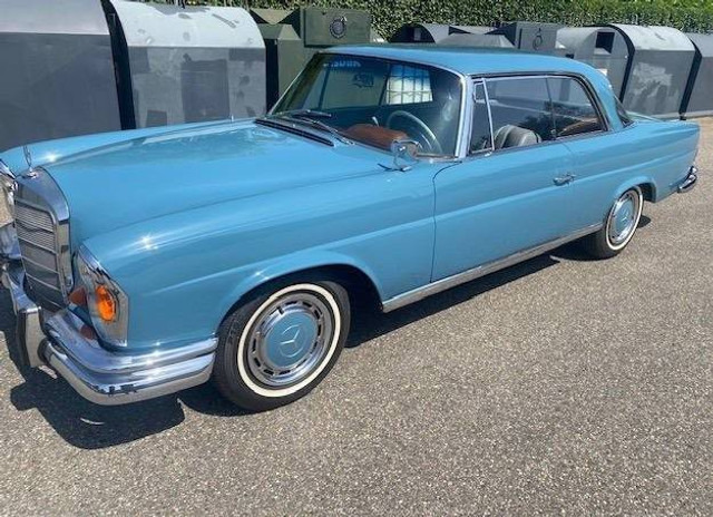 Mercedes-Benz 220 SE coupe Automatic - Λιμουζίνα/ Sedan: φωτογραφία 1 Mercedes-Benz 220 SE coupe Automatic - Λιμουζίνα/ Sedan: φωτογραφία 1