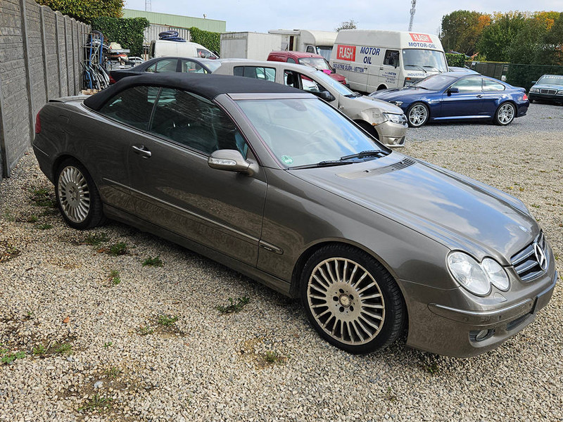 Mercedes-Benz CLK-Klasse (209) Cabriolet _ 320 CDI - Αυτοκίνητο: φωτογραφία 2 Mercedes-Benz CLK-Klasse (209) Cabriolet _ 320 CDI - Αυτοκίνητο: φωτογραφία 2