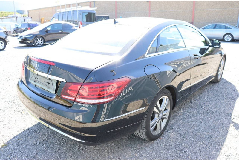 Mercedes-Benz E-Klasse 200 - Αυτοκίνητο: φωτογραφία 5 Mercedes-Benz E-Klasse 200 - Αυτοκίνητο: φωτογραφία 5