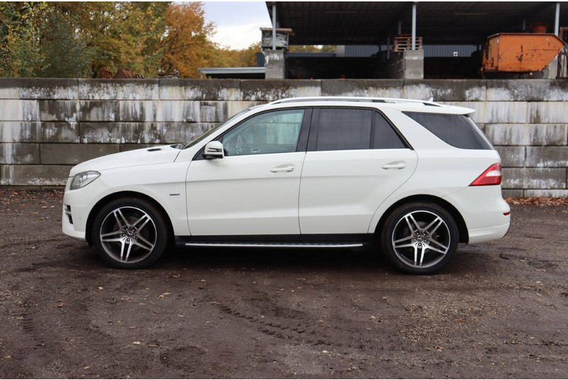 Mercedes-Benz ML350 - Λιμουζίνα/ Sedan: φωτογραφία 2 Mercedes-Benz ML350 - Λιμουζίνα/ Sedan: φωτογραφία 2