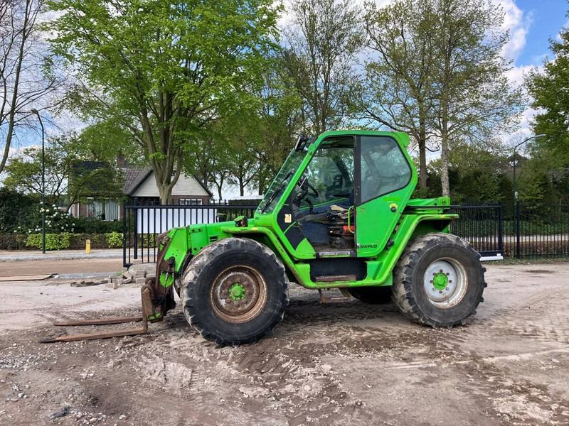 Merlo P33.7KT - Τηλεσκοπικός φορτωτής: φωτογραφία 1 Merlo P33.7KT - Τηλεσκοπικός φορτωτής: φωτογραφία 1