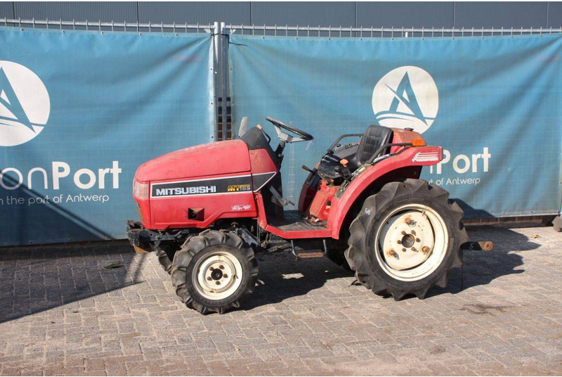Mitsubishi MT165 - Τρακτέρ: φωτογραφία 1 Mitsubishi MT165 - Τρακτέρ: φωτογραφία 1