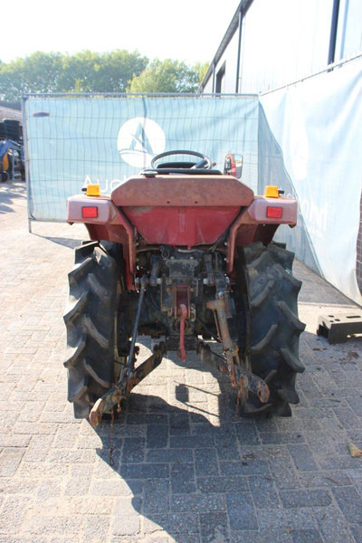 Mitsubishi MT165 - Τρακτέρ: φωτογραφία 4 Mitsubishi MT165 - Τρακτέρ: φωτογραφία 4