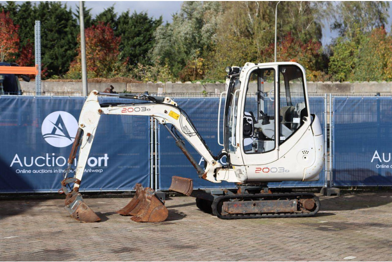 Neuson 2003 RD - Μίνι εκσκαφέας: φωτογραφία 1 Neuson 2003 RD - Μίνι εκσκαφέας: φωτογραφία 1