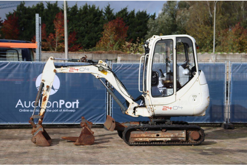 Neuson 2404 - Μίνι εκσκαφέας: φωτογραφία 2 Neuson 2404 - Μίνι εκσκαφέας: φωτογραφία 2