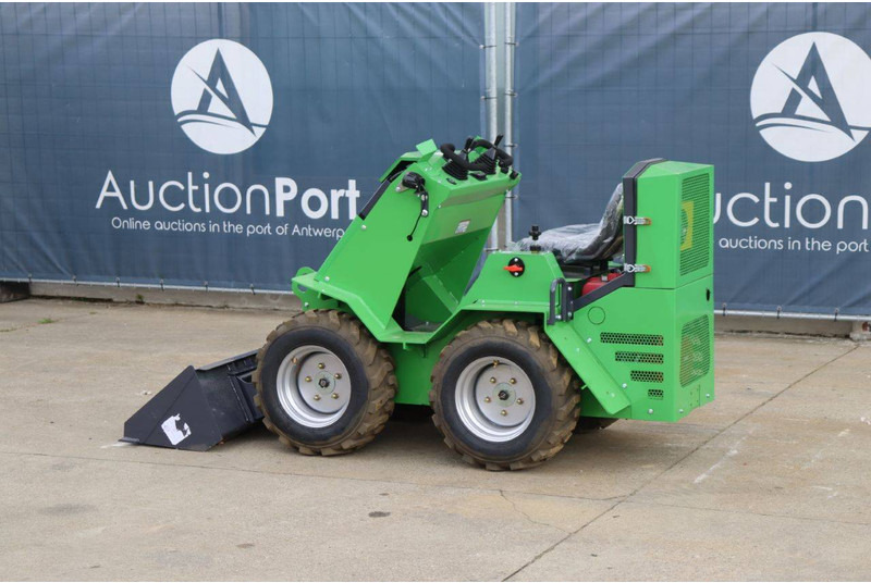 Nycheki - Ελαστιχοφόρος φορτωτής: φωτογραφία 3 Nycheki - Ελαστιχοφόρος φορτωτής: φωτογραφία 3