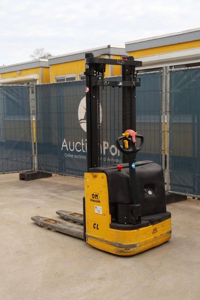 OM Carrelli CL 10.50 - Μηχάνημα στοίβαξης: φωτογραφία 4 OM Carrelli CL 10.50 - Μηχάνημα στοίβαξης: φωτογραφία 4