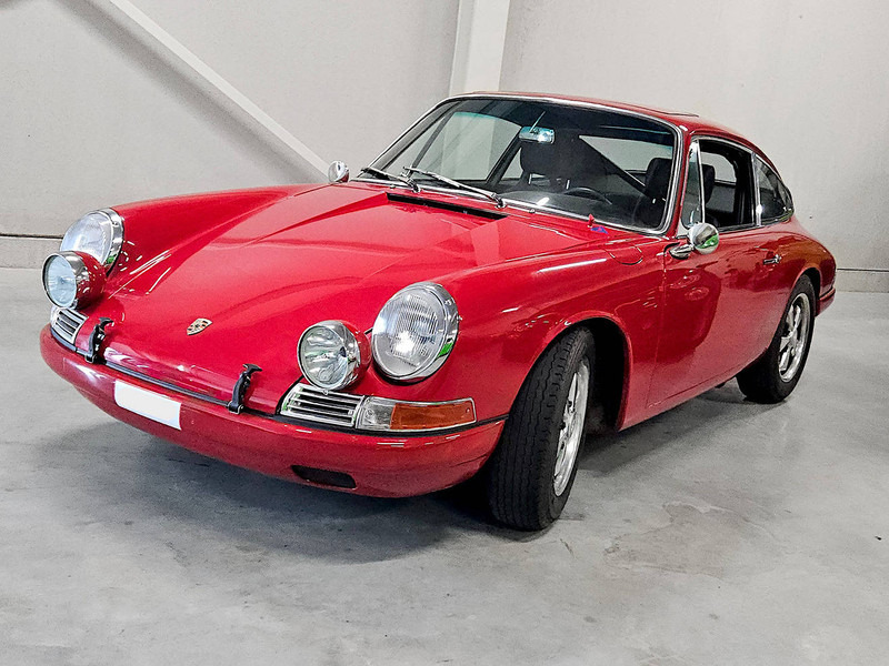 Porsche 911 2.0 - Λιμουζίνα/ Sedan: φωτογραφία 1 Porsche 911 2.0 - Λιμουζίνα/ Sedan: φωτογραφία 1