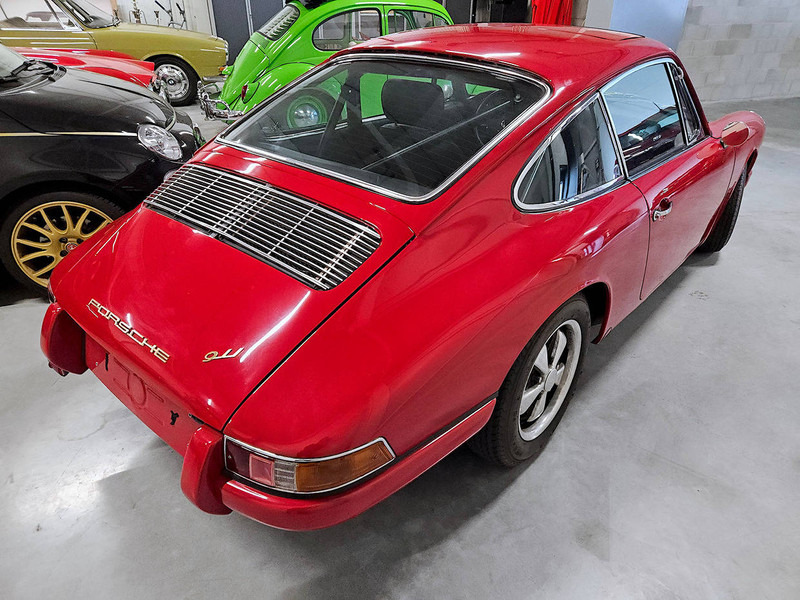 Porsche 911 2.0 - Λιμουζίνα/ Sedan: φωτογραφία 4 Porsche 911 2.0 - Λιμουζίνα/ Sedan: φωτογραφία 4