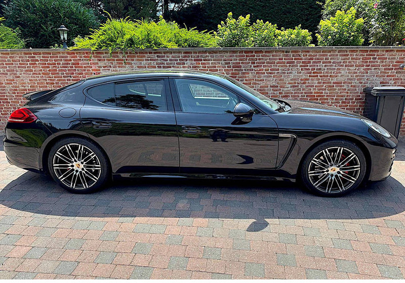 Porsche Panamera 3.0 V6 Diesel - Λιμουζίνα/ Sedan: φωτογραφία 3 Porsche Panamera 3.0 V6 Diesel - Λιμουζίνα/ Sedan: φωτογραφία 3