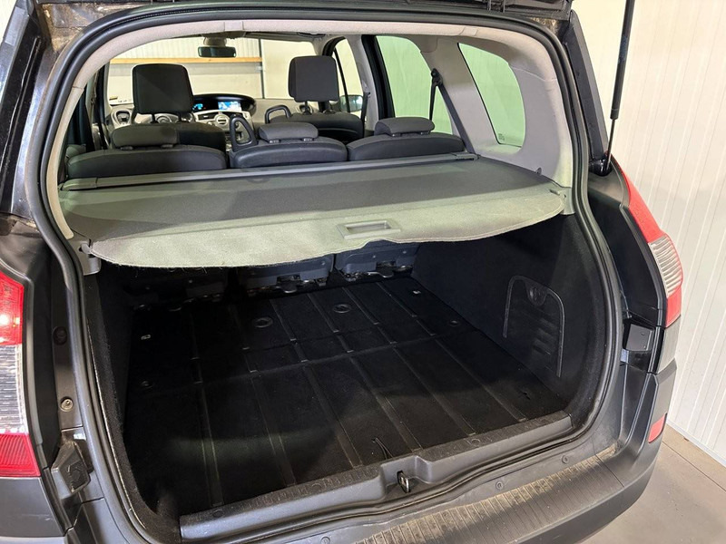 Renault Mégane Scénic - Αυτοκίνητο: φωτογραφία 5 Renault Mégane Scénic - Αυτοκίνητο: φωτογραφία 5