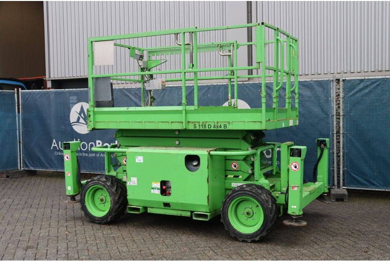 Skyjack S118D - Ψαλιδωτό ανυψωτικό: φωτογραφία 3 Skyjack S118D - Ψαλιδωτό ανυψωτικό: φωτογραφία 3