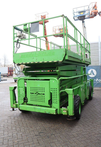 Skyjack SJ 9250 - Ψαλιδωτό ανυψωτικό: φωτογραφία 5 Skyjack SJ 9250 - Ψαλιδωτό ανυψωτικό: φωτογραφία 5