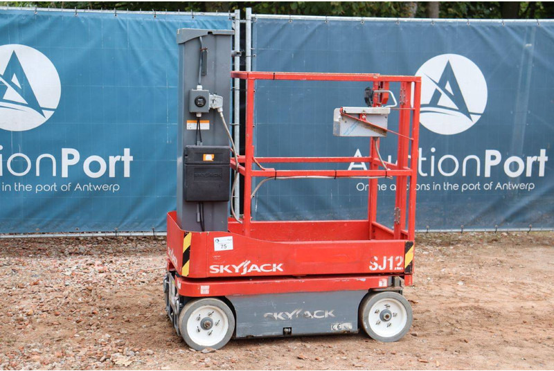 Skyjack SJ12 - Πλατφόρμα εναέρια: φωτογραφία 1 Skyjack SJ12 - Πλατφόρμα εναέρια: φωτογραφία 1