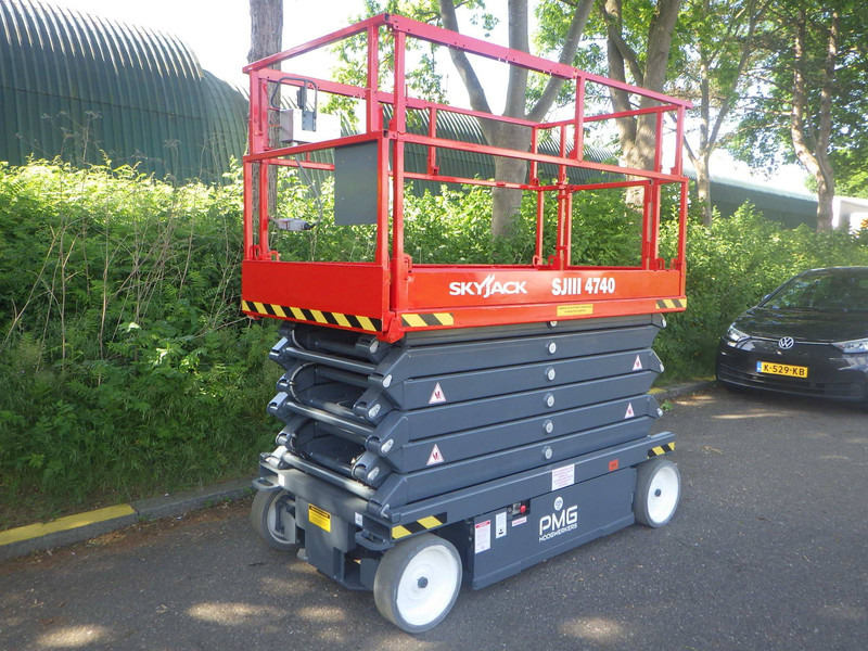 Skyjack SJ4740 - Ψαλιδωτό ανυψωτικό: φωτογραφία 2 Skyjack SJ4740 - Ψαλιδωτό ανυψωτικό: φωτογραφία 2