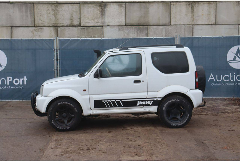 Suzuki Jimny - SUV: φωτογραφία 2 Suzuki Jimny - SUV: φωτογραφία 2