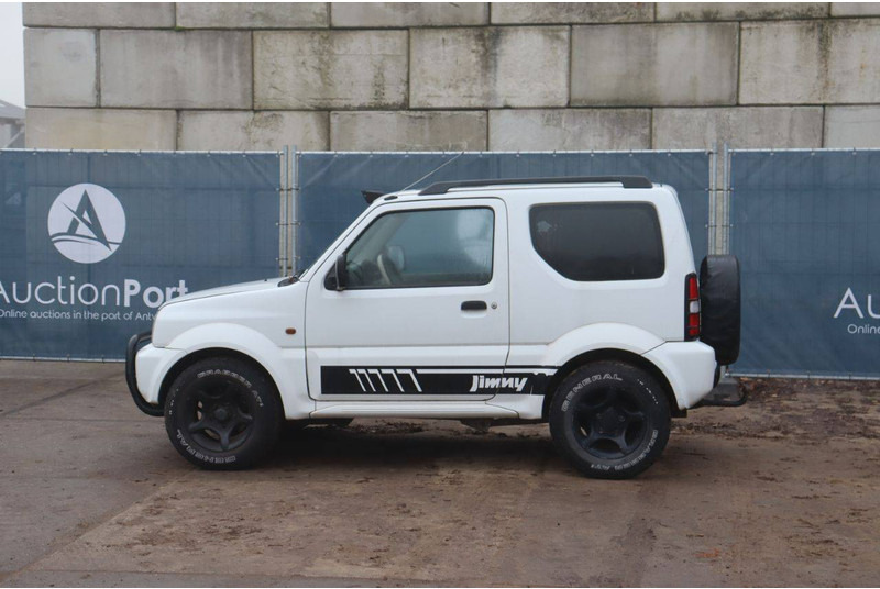 Suzuki Jimny - SUV: φωτογραφία 3 Suzuki Jimny - SUV: φωτογραφία 3