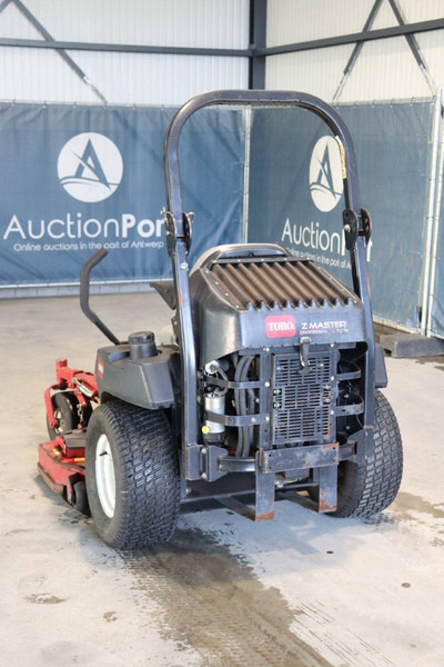 Toro Z Master Professional 7000 series - Χλοοκοπτικό: φωτογραφία 4 Toro Z Master Professional 7000 series - Χλοοκοπτικό: φωτογραφία 4