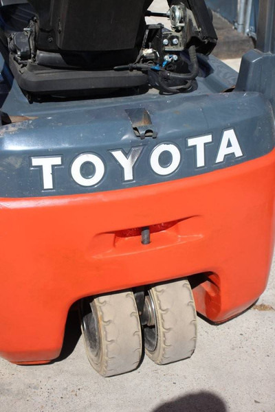 Ηλεκτροκίνητο περονοφόρο Toyota 8FBEK18T: φωτογραφία 17 Ηλεκτροκίνητο περονοφόρο Toyota 8FBEK18T: φωτογραφία 17