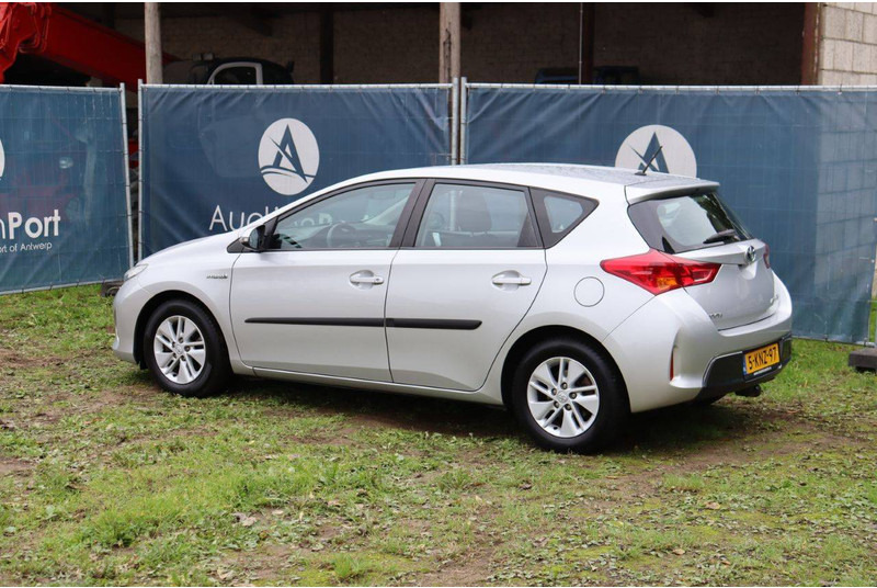 Toyota Auris - Λιμουζίνα/ Sedan: φωτογραφία 3 Toyota Auris - Λιμουζίνα/ Sedan: φωτογραφία 3