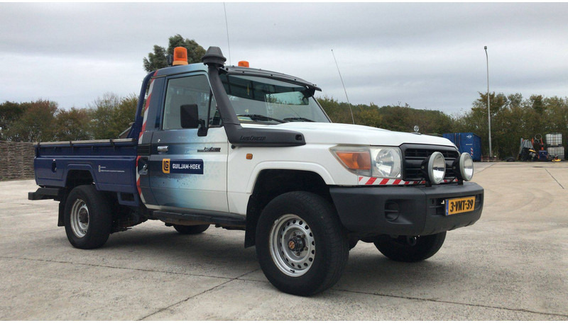 Toyota Land Cruiser - Λιμουζίνα/ Sedan: φωτογραφία 4 Toyota Land Cruiser - Λιμουζίνα/ Sedan: φωτογραφία 4