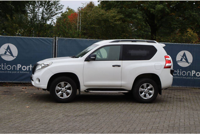 Toyota Land Cruiser - Λιμουζίνα/ Sedan: φωτογραφία 1 Toyota Land Cruiser - Λιμουζίνα/ Sedan: φωτογραφία 1