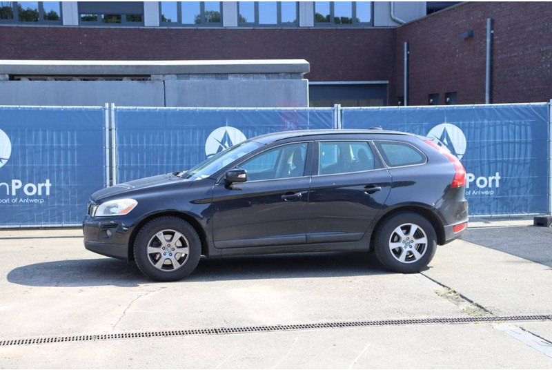 Volvo XC60 - Λιμουζίνα/ Sedan: φωτογραφία 1 Volvo XC60 - Λιμουζίνα/ Sedan: φωτογραφία 1