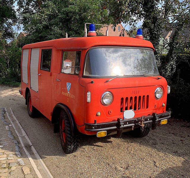 Willys-Overland FC 170 - Λιμουζίνα/ Sedan: φωτογραφία 3 Willys-Overland FC 170 - Λιμουζίνα/ Sedan: φωτογραφία 3