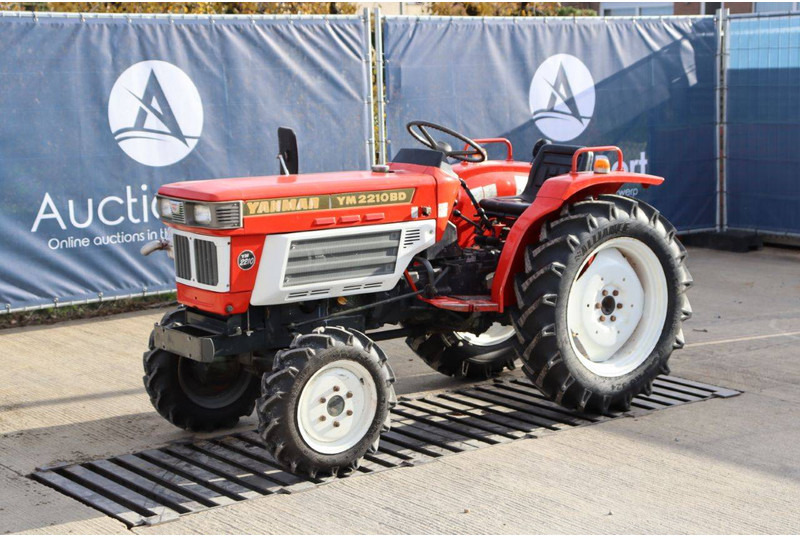 Τρακτέρ Yanmar YM2210BD: φωτογραφία 8 Τρακτέρ Yanmar YM2210BD: φωτογραφία 8