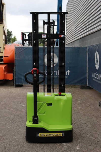 Zoomlion DB12E - Μηχάνημα στοίβαξης: φωτογραφία 4 Zoomlion DB12E - Μηχάνημα στοίβαξης: φωτογραφία 4