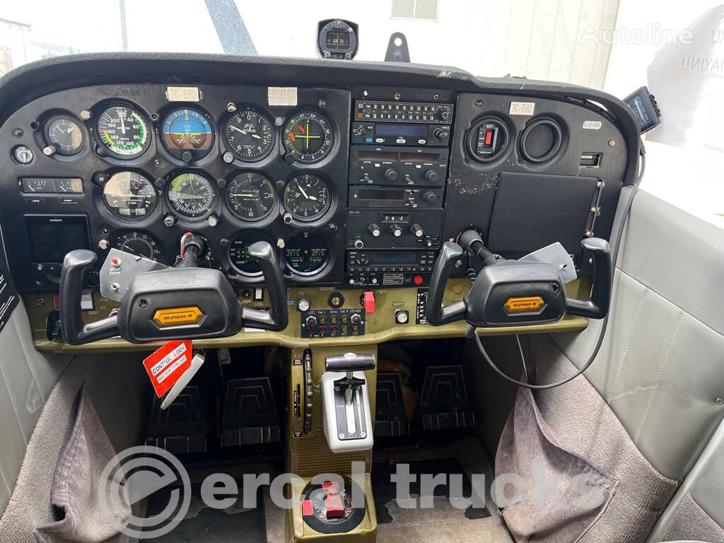 Εξοπλισμός επίγειας εξυπηρέτησης 1977 Cessna 172N Diesel TC-EHO Airplane: φωτογραφία 12 Εξοπλισμός επίγειας εξυπηρέτησης 1977 Cessna 172N Diesel TC-EHO Airplane: φωτογραφία 12